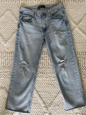 GAP Women's 90s Loose Light Wash Distressed Straight-Leg Jeans